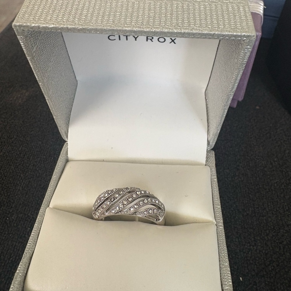 Silver and Crystal Women's Ring